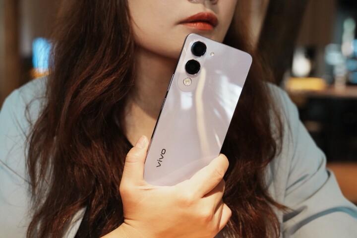 4G手機最低價，傑昇通信雙11千元級手機vivo Y04只要2,490_0.jpg