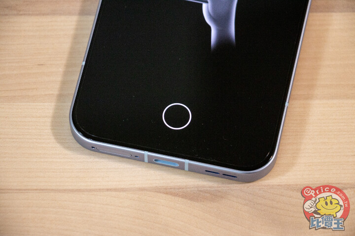 OPPO Reno15 Pro開箱動手玩：外型出眾、效能滿分、相機好拍，唯有電池續航力需再加油！