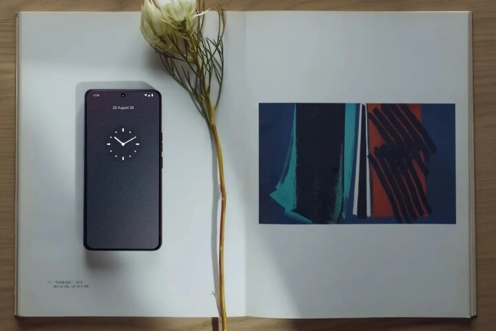 瑞士 Punkt 推出新款極簡手機 MC03！主打「隱私分流」系統與可換電池，聯手 Proton 打造資安堡壘