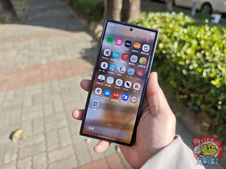 Samsung Galaxy Z Trifold 外觀、性能、續航、影音、相機、開箱實測