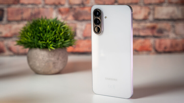 傑昇揭秘「大電量」換機指南：這款入門機不到 5 千竟有 6 年更新