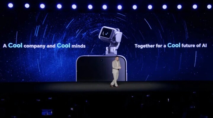 把機械雲台直接塞進手機裡！榮耀發表「Robot Phone」概念手機