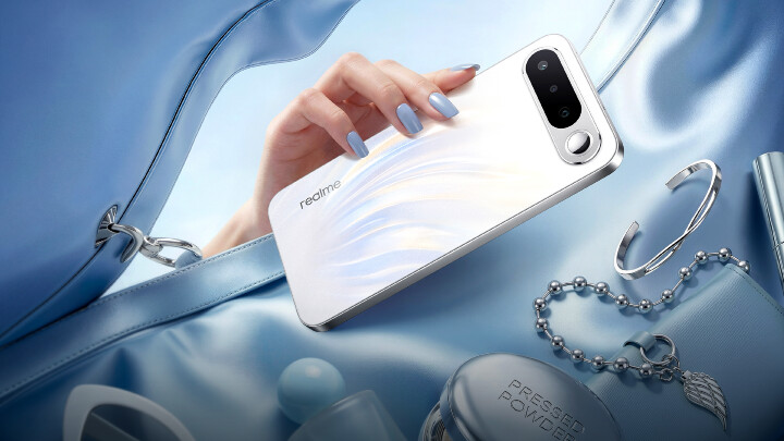 反手自拍也能精準構圖！realme 16 5G 導入補光自拍鏡 鎖定年輕族群市場