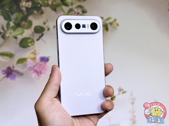 vivo 宣佈 X300 Ultra、X300 FE 雙機台灣上市時間與售價