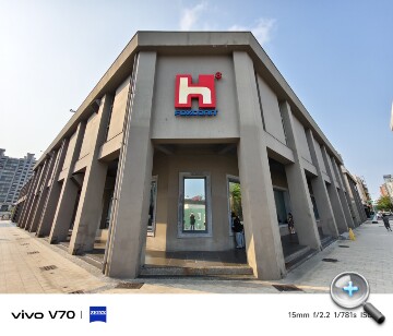 vivo V70開箱動手玩：超過24小時的電池續航力與好拍的蔡司3鏡頭主相機，真的超級有料！