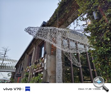 vivo V70開箱動手玩：超過24小時的電池續航力與好拍的蔡司3鏡頭主相機，真的超級有料！