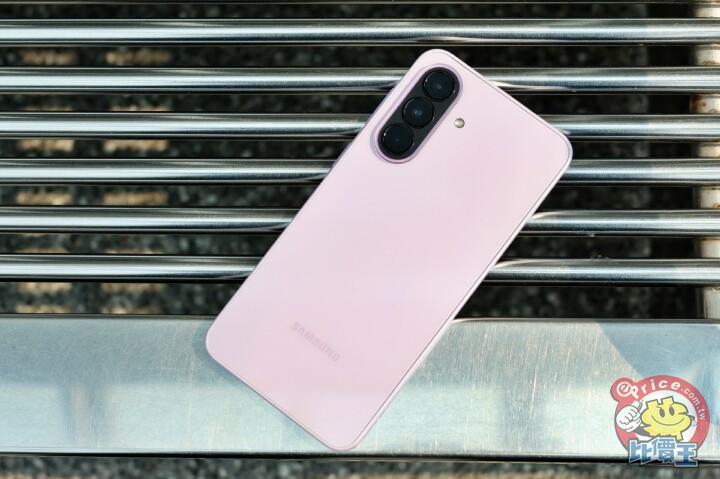 三星 Galaxy A37 5G 評測：支援 eSIM、平衡感極佳的中階之選