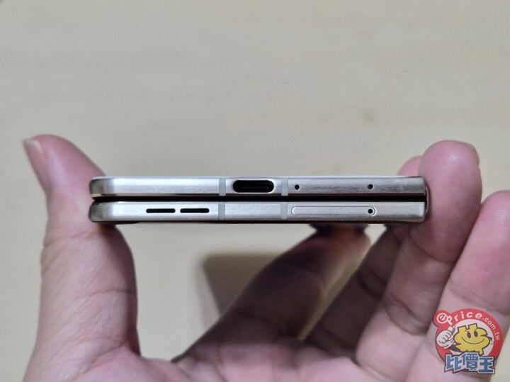 拍照有看頭！Moto 超薄大摺 Razr Fold 外觀、性能、相機、續航、開箱實測