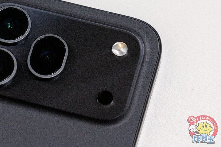 HONOR 600 Pro開箱動手玩：7,000mAh超大電池與2億畫素AI相機，續航、拍照都很可以！