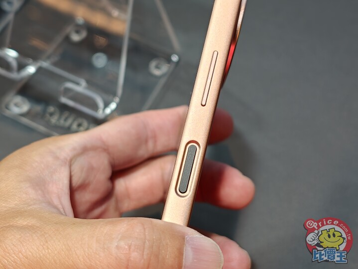 徠卡鏡頭、動態光律　SHARP AQUOS R11 台灣上市