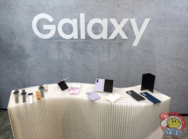 三星 Galaxy Z Fold8 發表：首款寬版大摺手機