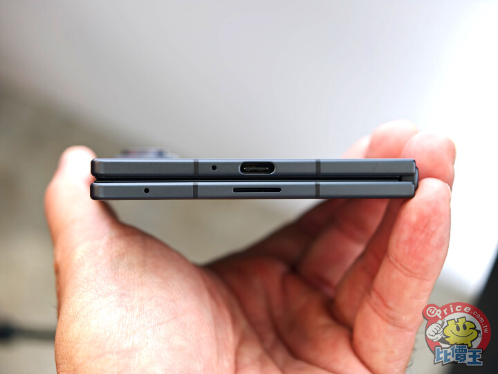 三星 Galaxy Z Fold8 發表：首款寬版大摺手機