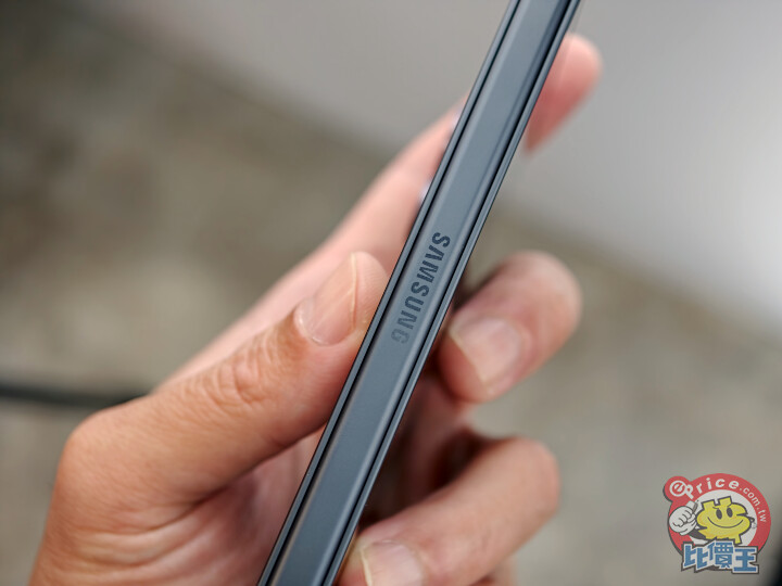 三星 Galaxy Z Fold8 發表：首款寬版大摺手機