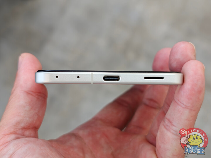 三星 Galaxy Z Fold8 Ultra、Z Flip8 發表　現場實機動手玩
