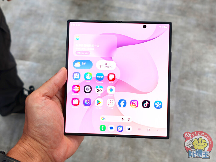 三星 Galaxy Z Fold8 Ultra、Z Flip8 發表　現場實機動手玩