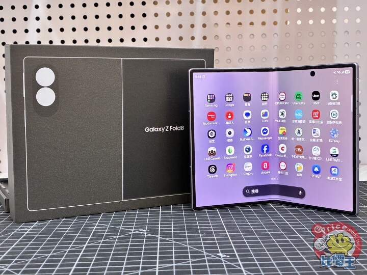 寬摺疊新體驗：Samsung Galaxy Z Fold 8 外觀、影音、續航、相機、開箱試用心得