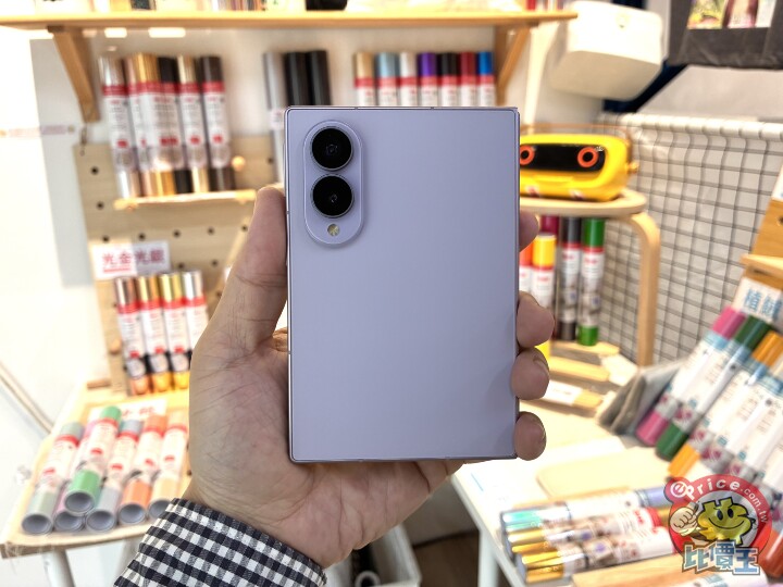 寬摺疊新體驗：Samsung Galaxy Z Fold 8 外觀、影音、續航、相機、開箱試用心得