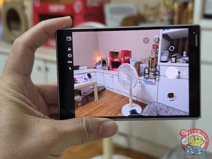 寬摺疊新體驗：Samsung Galaxy Z Fold 8 外觀、影音、續航、相機、開箱試用心得