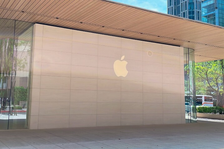 iPhone 17＋iPhone Air 狂掃 89% 市佔！空機價跳水 9,410 元引爆尾盤買氣