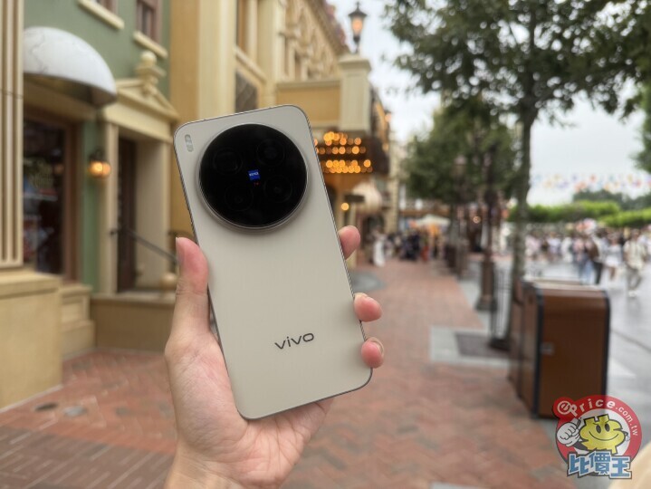 vivo X500 系列的外型設計和相機配置新消息也遭爆料了