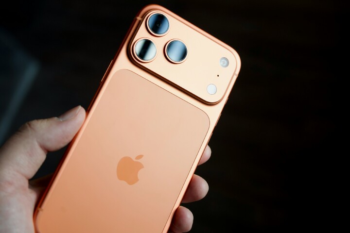 果粉大失所望！iPhone 17 全面缺席降價榜 三星、OPPO 霸榜