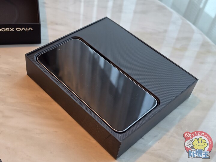vivo X500 Pro Max 開箱體驗：安兔兔跑分逾 400 萬、實測影片特效