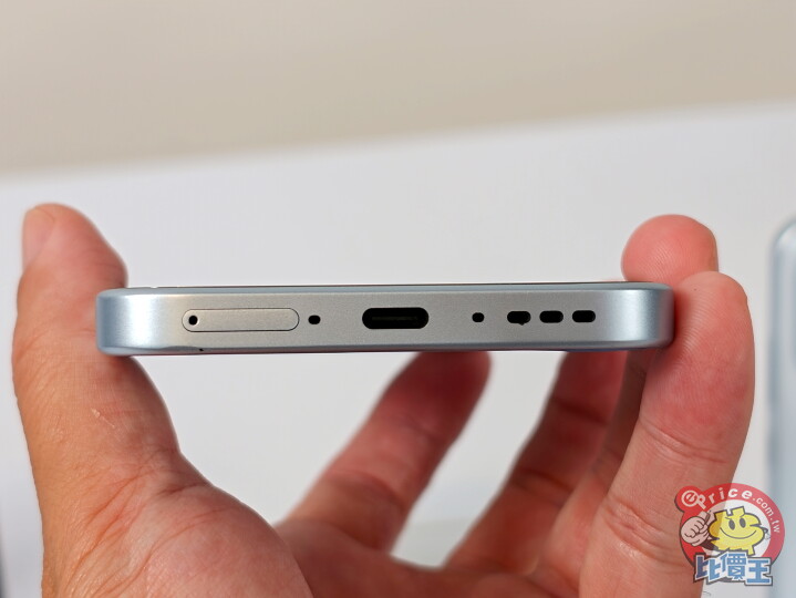 防水防摔、超大電池：OPPO 推 A7 Pro 系列手機主攻外送員