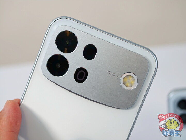 防水防摔、超大電池：OPPO 推 A7 Pro 系列手機主攻外送員
