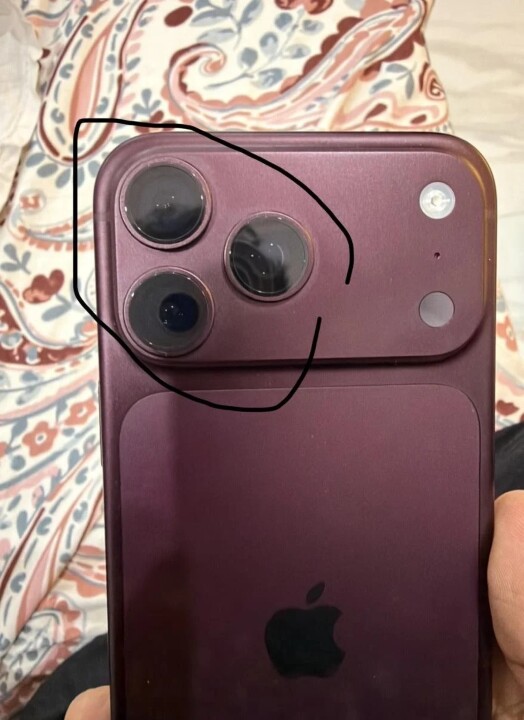 iPhone 18 Pro 酒紅色被指「變色」？原來是相機模組藏灰塵惹的禍