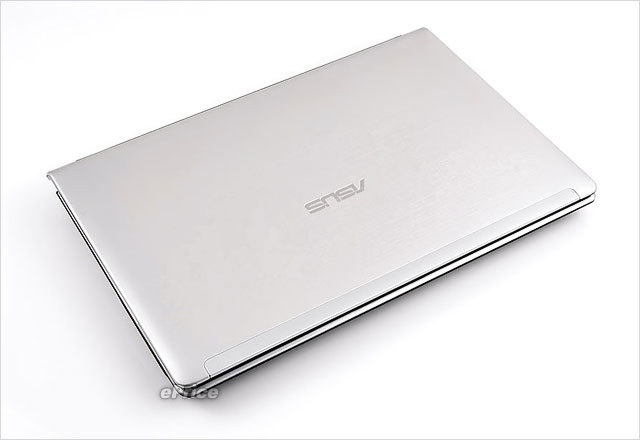 雙核 12 吋 CULV　ASUS UL20A 省電有看頭