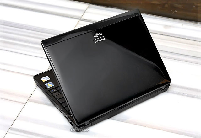 fujitsu lifebook p8110