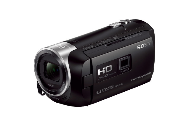 圖5. Sony 2015 Handycam 全系列數位攝影機皆具備全新「精選影片編輯」功能，精彩畫面即時編輯上傳分享零時差！(圖為【HDR-PJ440】).jpg