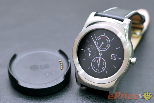 LG Urbane、Moto 360 2代、Samsung Gear S2 智慧表外型、規格比較