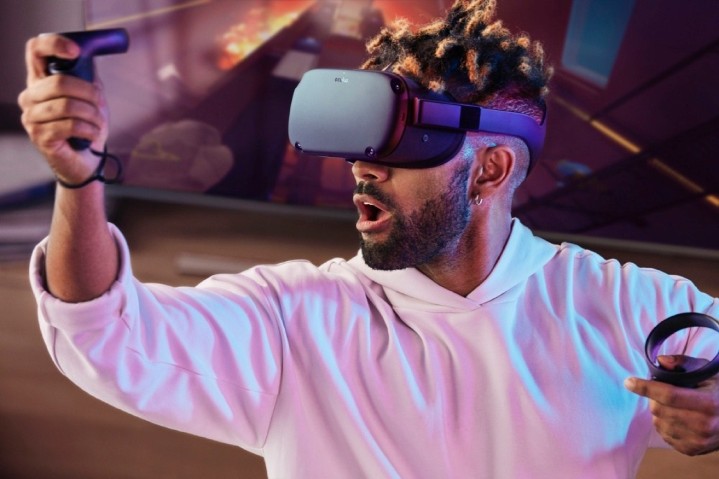 2018oculus-quest-lifestyle-3jt-1.jpg