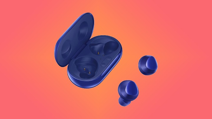 Samsung-Galaxy-Buds-Aura-Blue-With-Case.jpg