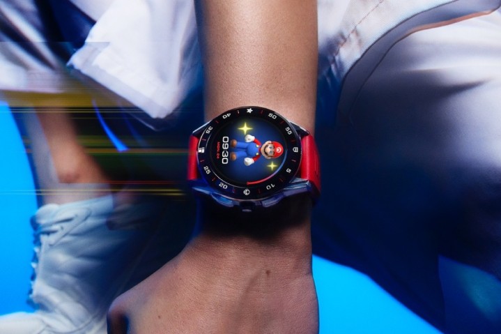 TAG-Heuer-Connected-x-Super-Mario-限量版智能腕錶-參考編號SBG8A13.BT6254_Model配戴情境圖-4.jpg