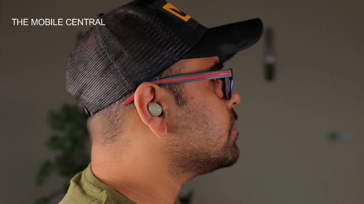 Samsung Galaxy Buds 2 - Unboxing & Initial Impressions 7-44 screenshot.png