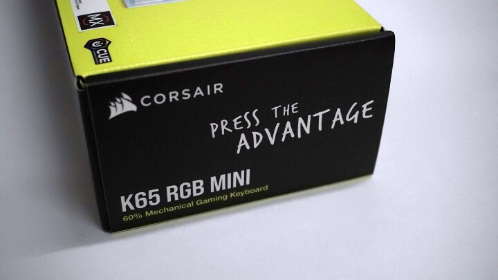 【開箱】誰都不能阻擋我對小鍵盤的熱愛!! Corsair K65 RGB Mini開箱