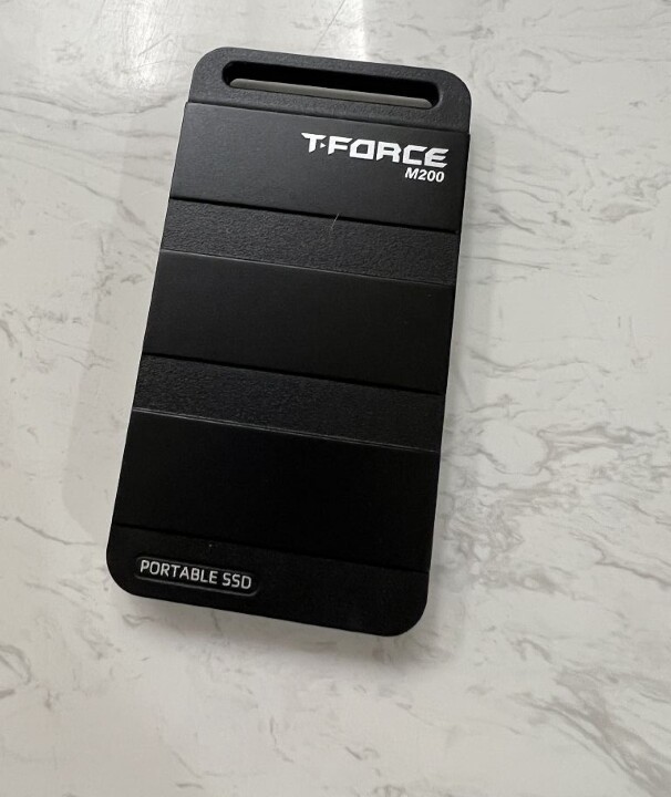 小巧體積高性能 T-Force M200 2TB USB 3.2 Gen2 外接SSD 開箱