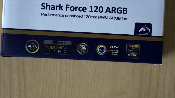 【開箱】靈感來自鯊魚的風扇?! SilverStone Shark Forece 120 ARGB開箱