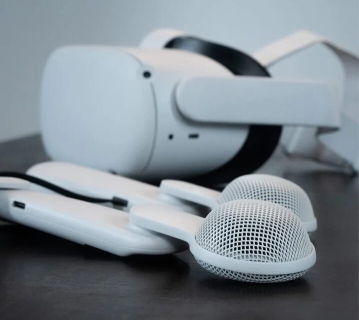 羅技推出可用於 Oculus Quest 2 的開放式耳機 Chorus，沉浸於 VR 音場也能確保安全
