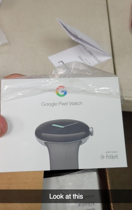 Google Pixel Watch 市售外盒曝光，Google 將整合 Fitbit 資源