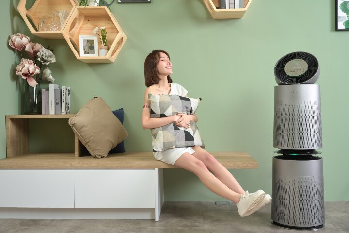【新聞圖片4】LG PuriCare 360°空氣清淨機，有效去除空氣中的過敏原、塵蟎、異味，提供最高品質的乾淨清新空氣.jpg