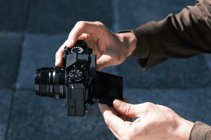 富士推出新款 APS-C 片幅機種 X-T5，強化靜態影像拍攝效果