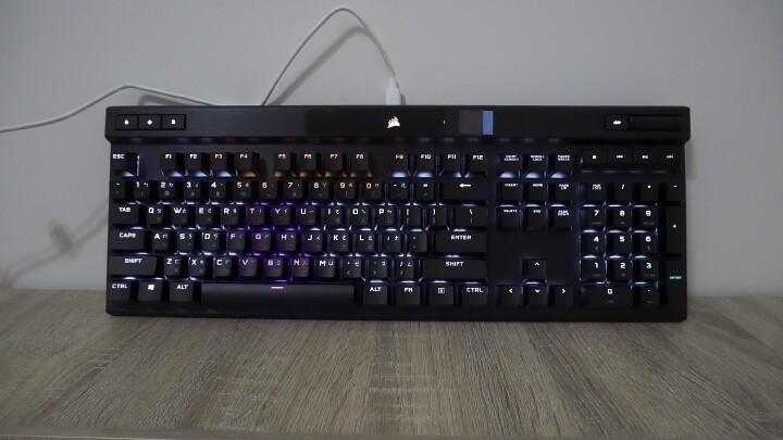 【開箱】白色鍵盤美感升級!! CORSAIR K70 PRO OPX WHITE開箱