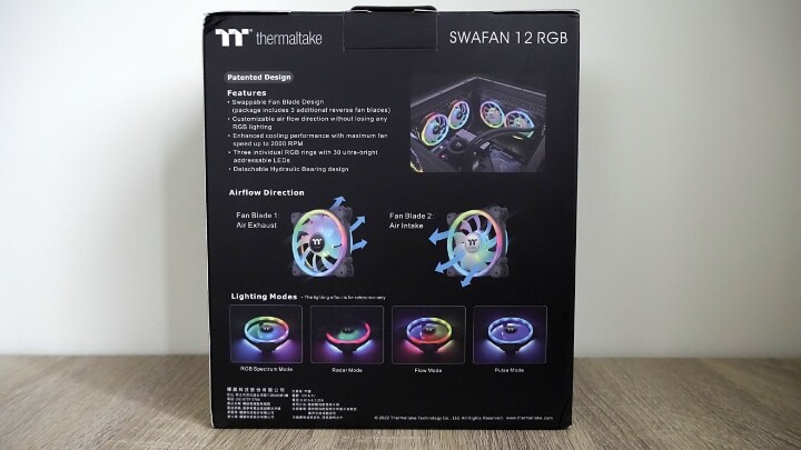 【開箱】正裝、反裝，都很亮! Thermaltake 耀影 SWAFAN 12 RGB開箱