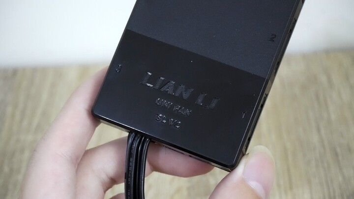 【開箱】風扇界的積木大師!! LIAN LI UNI FAN SL120 V2開箱