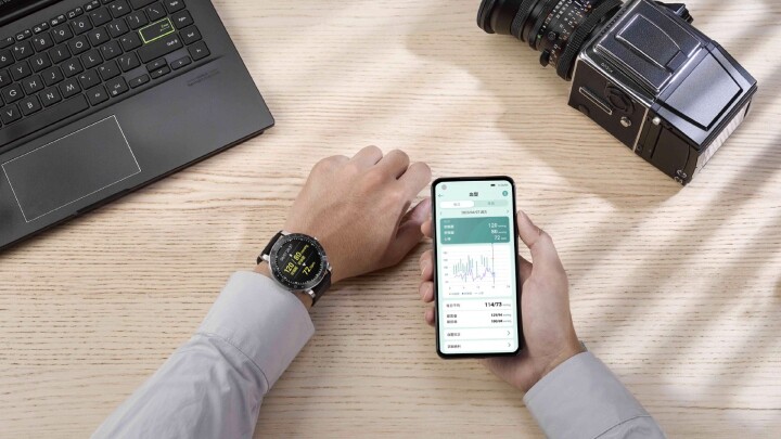 華碩 VivoWatch 智慧手錶　血壓功能獲衛福部認證
