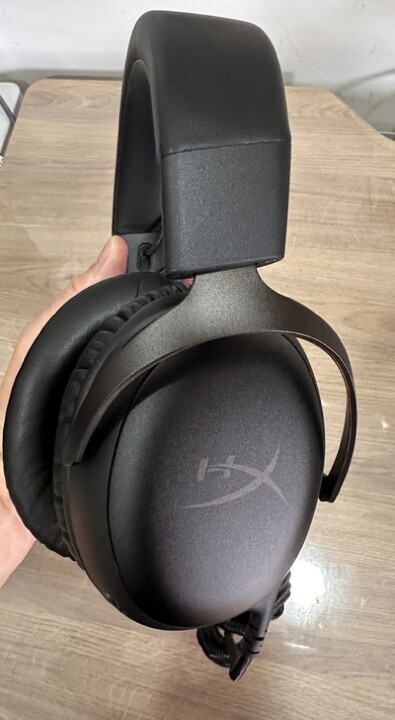 經典重生 HyperX Cloud III 電競耳機(727A8AA)開箱 