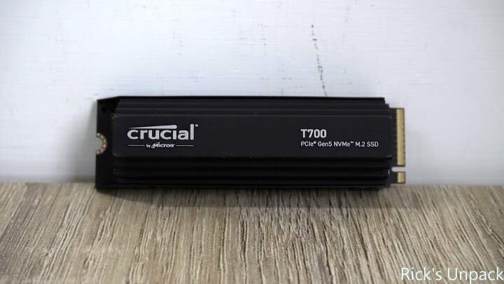 【開箱】全球真正首款Gen5 SSD｜Micron Crucial T700 Gen5 SSD 1TB